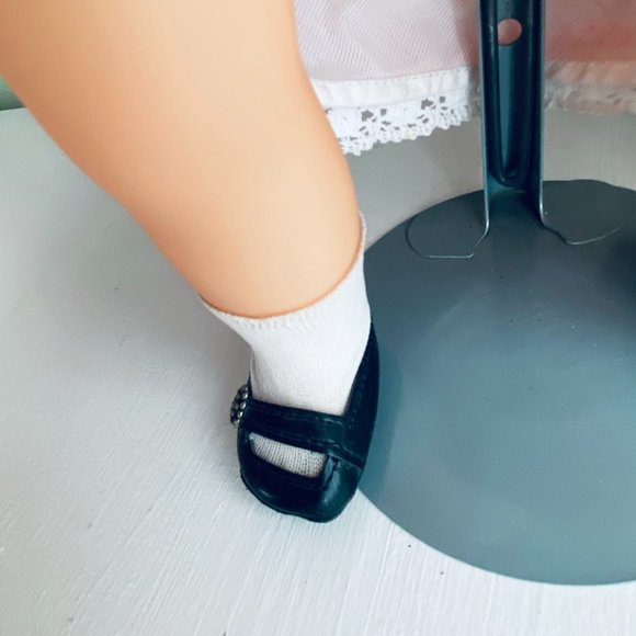 Vintage Clodrey Langeais French Doll: Early 80s - Picture 12 of 16